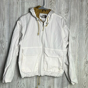 Northface Women's Ripstop Wind Hoodie Size Medium